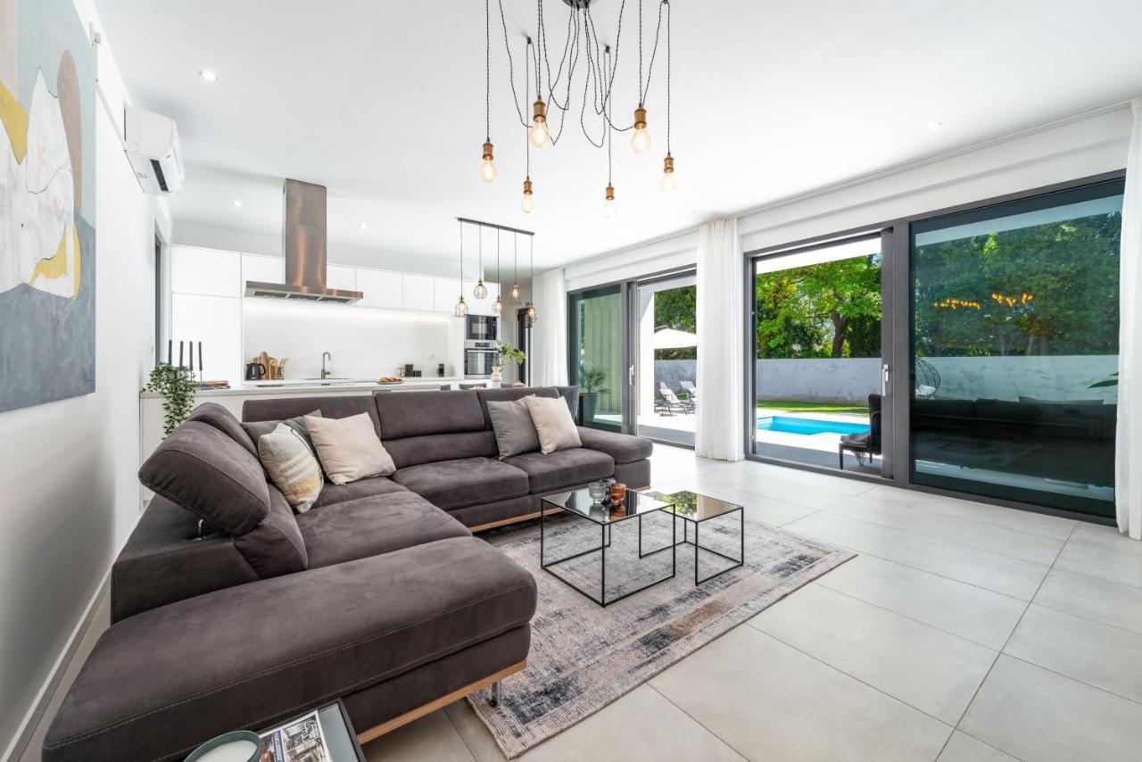 Villa Oasis - Your Luxury Home Away From Home Celopeci Luaran gambar